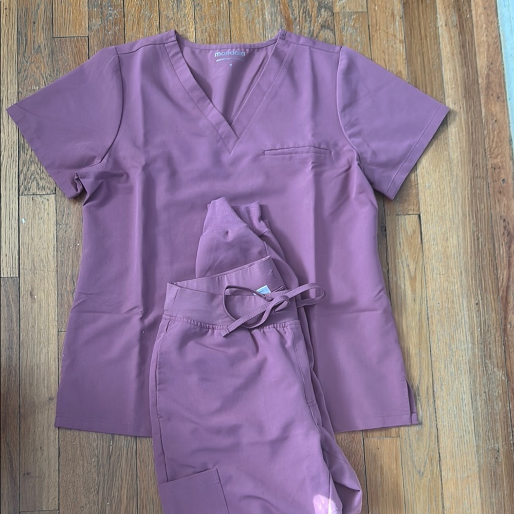 Mandala Purple Scrub Set